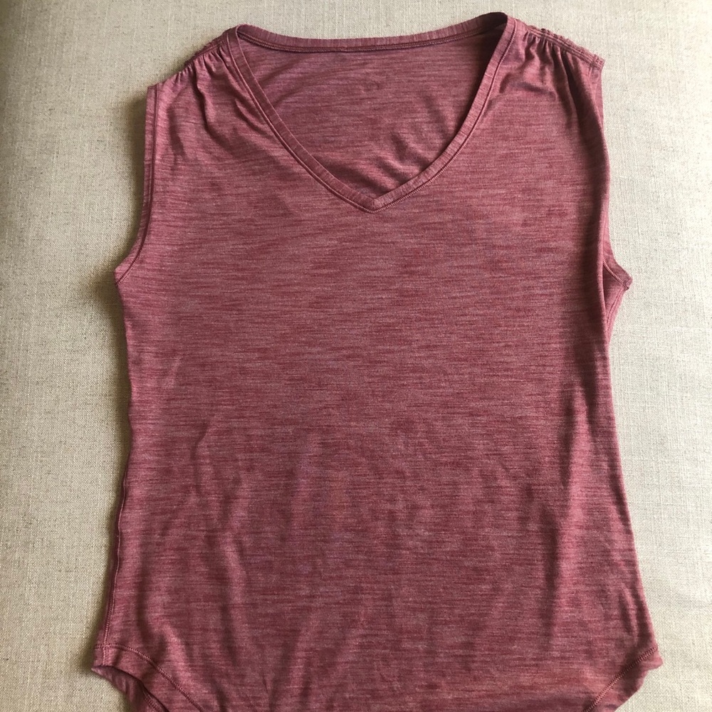 Lululemon V-neck muscle shirt
